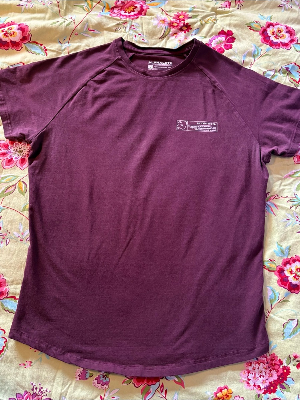 Alphalete performance fit Learn More Dream More Be More maroon tee M 29x22 EUC